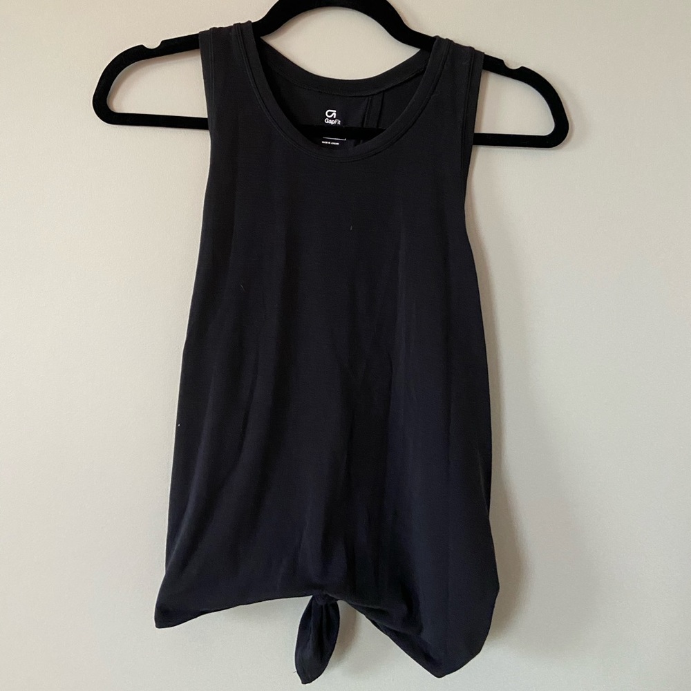 GapFit Breathe Open-Back Tank